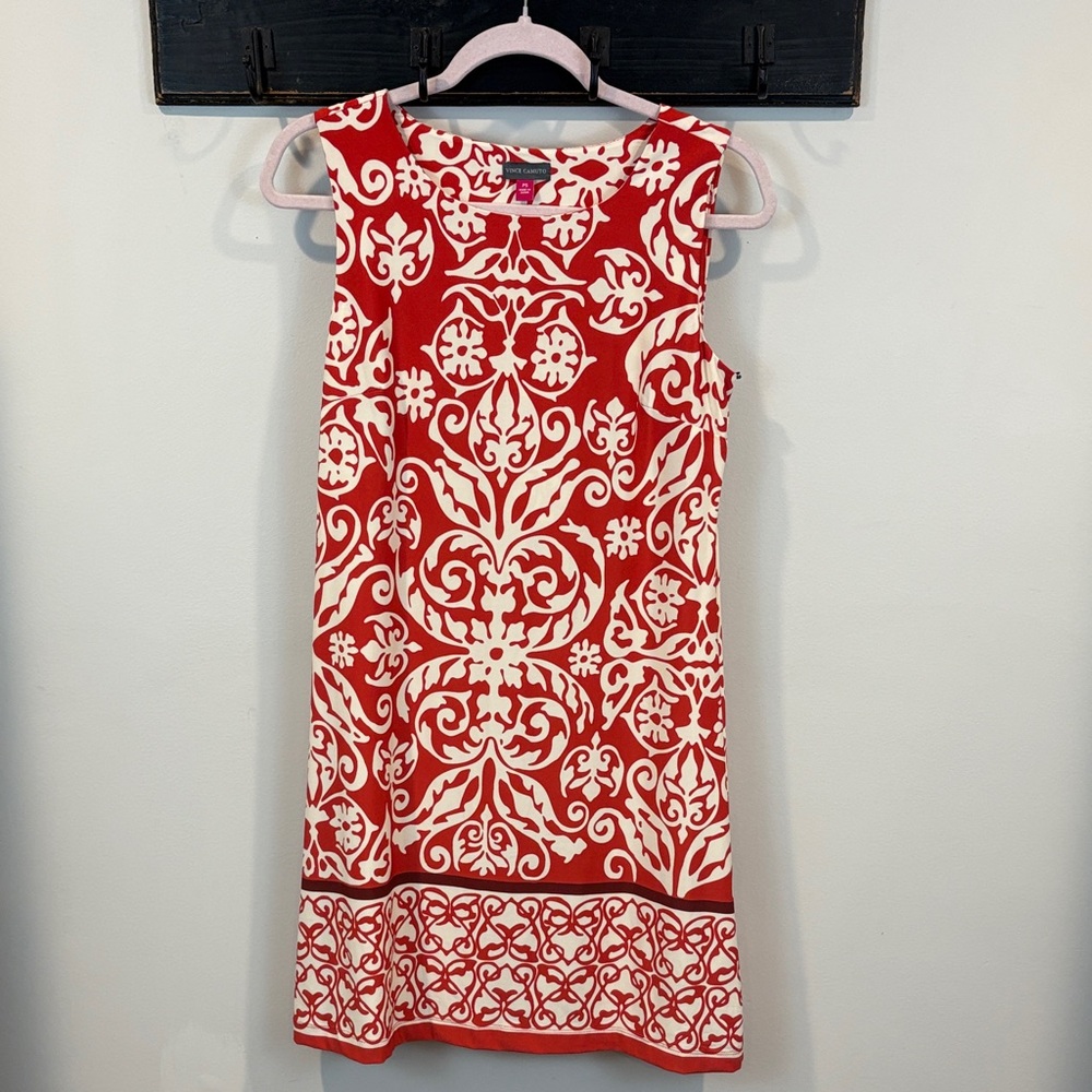 NWT Vince Camuto Easy Breezy Haute Red Ikat Stretch Knit Resortwear Mini Dress - Picture 2 of 8